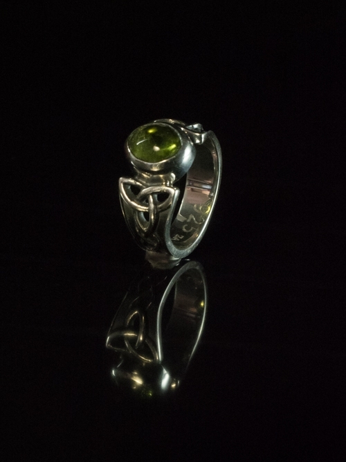 Celtic Trinity Knot Ring With Oval Peridot