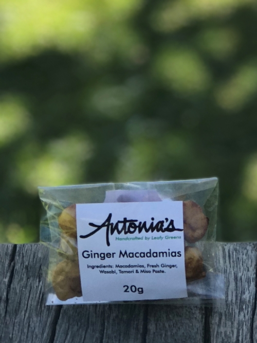 Ginger Macadamias Snack Pack