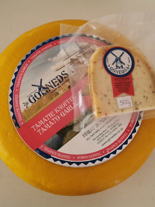 Traditional Dutch Gouda - Tamato & Garlic - 1kg